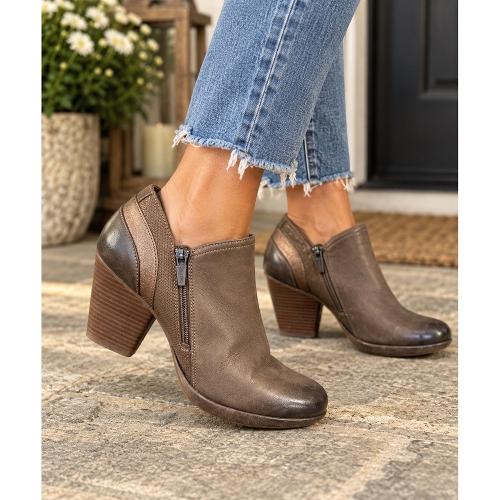 Dansko Marcia Leather Ankle Booties Women's 38 Brown Bronze Block Heel